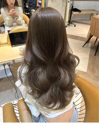 ロング カラー レイヤー/韓国 ハイトーン興津史弥のヘアスタイル