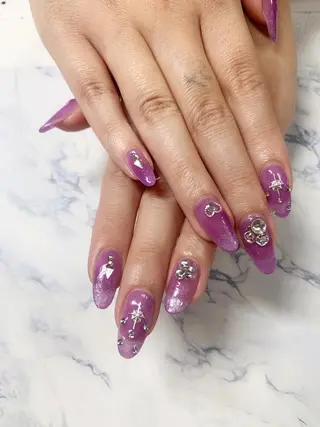 ネイル はな💎ネイル ワンホン、長さ出しのネイルデザイン