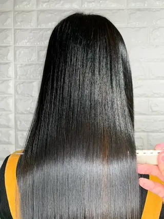 ロング Lee東三国 店長 谷辻誠志のヘアスタイル