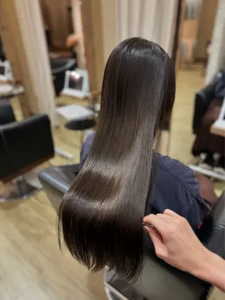 ロング Top hairs所属・平尾 夏暉のヘアスタイル