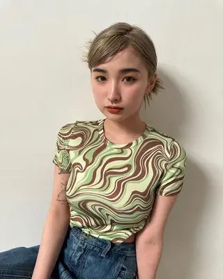 ミディアム カラー 美髪・シールエクステ ホソタニリョウコのヘアスタイル