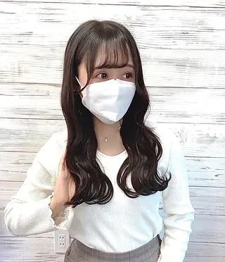 セミロング カラー ヘアアレンジ アイブロウ LAVENDIA Azabu所属・LAVENDIA 初音のヘアスタイル