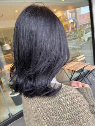 ミディアム hoNua. 栄/透明感カラーのヘアスタイル