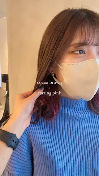 ミディアム カラー ミオ💎透ける暗髪／ ブリーチなしWカラーのヘアスタイル