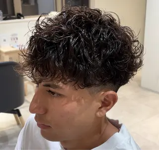 パーマ メンズ AI TOKYO　men's横浜所属・メンズパーマ美容師 りゅうせいのヘアスタイル