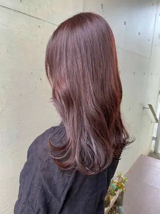 カラー 加藤 小春のヘアスタイル