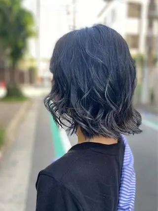 ミディアム カラー リルウヘアー 天王寺のヘアスタイル