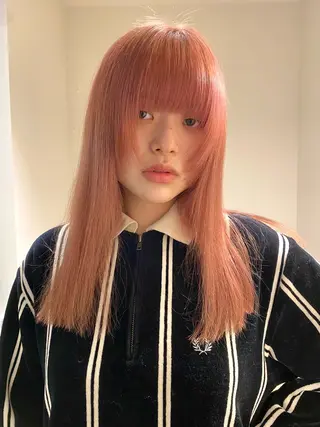 セミロング カラー Hair & make Lamp所属・梅田のブリーチ特化 美容師KAI🥰のヘアスタイル