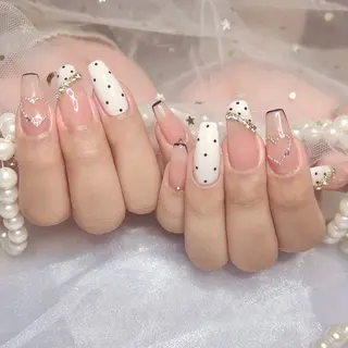 ネイル Salon Mori所属・☺︎ amiのネイルデザイン