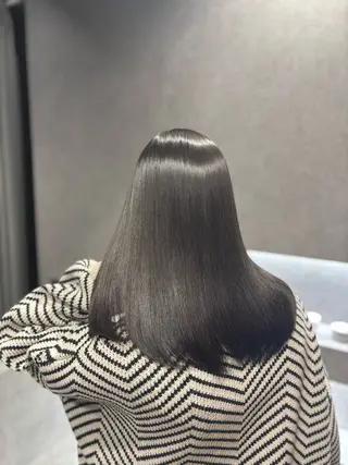 セミロング カラー little 小濱彰太のヘアスタイル