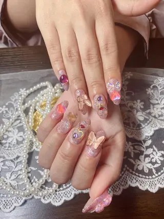 ネイル VIVIAN リサのネイルデザイン