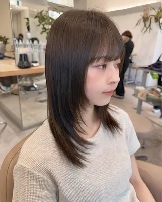 ミディアム 💛🤍U too e’s 鎌倉🧸のヘアスタイル