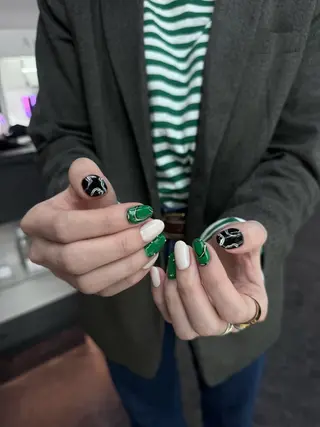 ネイル GRANDE大須 Cecil💜のネイルデザイン