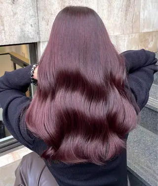 セミロング カラー ミヤザキ タクトのヘアスタイル