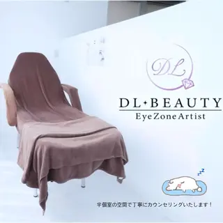 eyelist RIRI🩵のマツエク・マツパデザイン