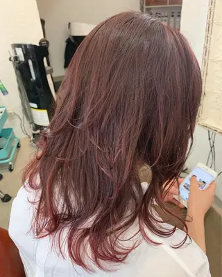セミロング カラー fio マナミのヘアスタイル