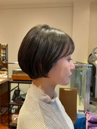 ショート ｼｮｰﾄｶｯﾄ 梅田 山下　すみれのヘアスタイル