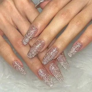 ネイル AURORA eyelash&nail salon アメ村店所属・Aurora Sakiのネイルデザイン