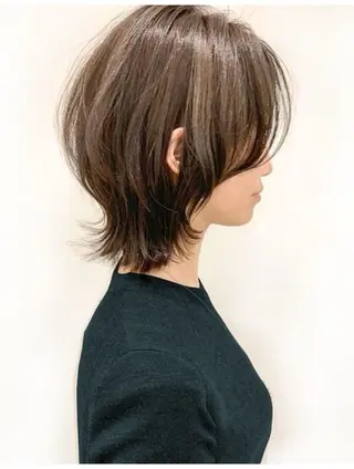 ミディアム 小林 心のヘアスタイル