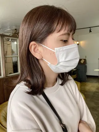 ミディアム 阿嘉 萌子のヘアスタイル