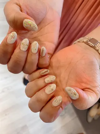 ネイル iiloo aromaworksのネイルデザイン