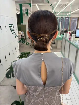 ロング 綾乃／デザインカラー ／ハイトーン／ボブのヘアスタイル