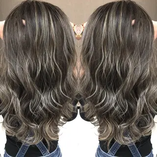 ロング カラー 井上 一平のヘアスタイル