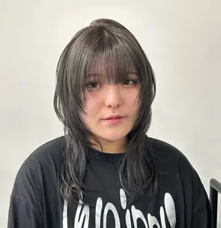 セミロング EACH(いーち)所属・似合わせレイヤー /小田大樹のヘアスタイル