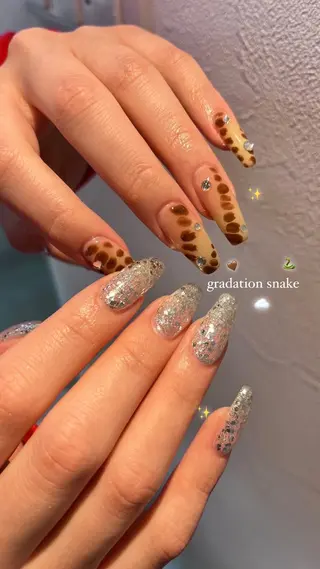 ネイル 🤎Two ERI🤎のネイルデザイン