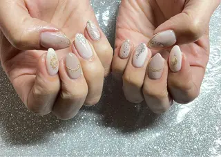 ネイル VIERU 🌈🎀💖のネイルデザイン