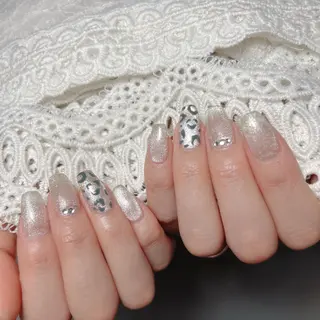 ネイル nail salon AIMer（エメ）所属・塚田 恵蓮のネイルデザイン