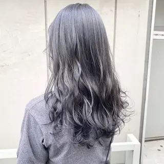 ロング カラー ナチュラルベージュ 🧸yuuna🧋のヘアスタイル