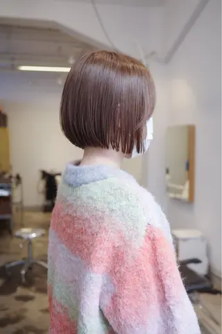 ミディアム カラー Lute所属・ミタニ ナギサのヘアスタイル
