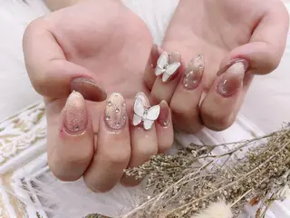 ネイル 🦋ネイルサロン ブラン🌈ゆりのネイルデザイン