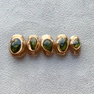 ネイル atelier　FIORITURA所属・FIORITURA aiのネイルデザイン