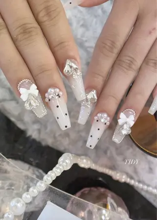 ネイル TIDY M&Mのネイルデザイン