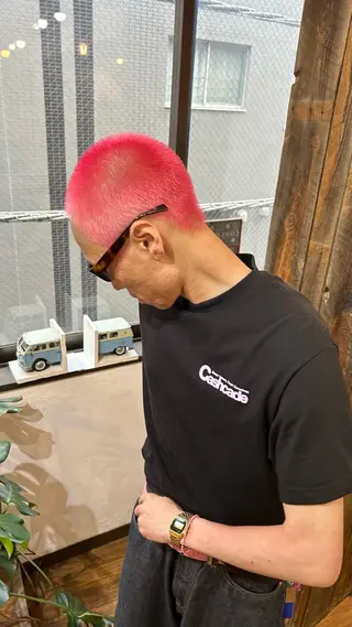 ショート カラー メンズ 180° OneEightyDegrees 中目黒所属・Himari 【ハイトーンカラー】のヘアスタイル