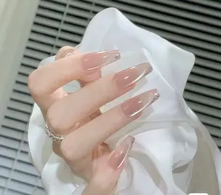 ネイル Theone栄店 赤松のネイルデザイン