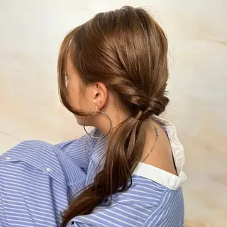 ロング ヘアアレンジ 野崎 桃実のヘアスタイル