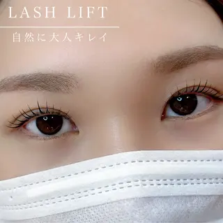 マツエク・マツパ melanie.所属・melanie. 和田の眉毛・アイブロウイメージ