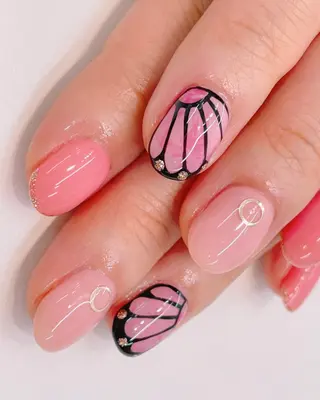 ネイル Blushオーナー Shiinaのネイルデザイン