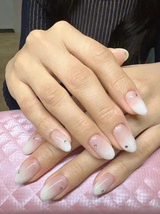 ネイル Odon Beauty  nail  salon所属・VIP TRENDYのネイルデザイン