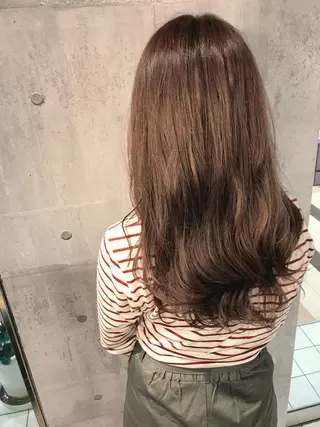ミディアム カラー 髪質改善ｶﾗｰ ｹｱﾌﾞﾘｰﾁ/ﾀﾑのヘアスタイル