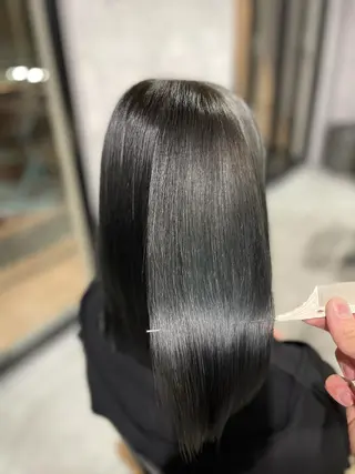 ミディアム メンズ眉毛ITSUK Iメンズ専門　新宿の眉毛・アイブロウイメージ