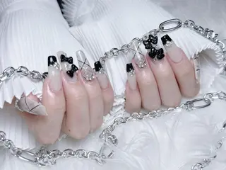 ネイル RAFFINE haru🦋🩵のネイルデザイン