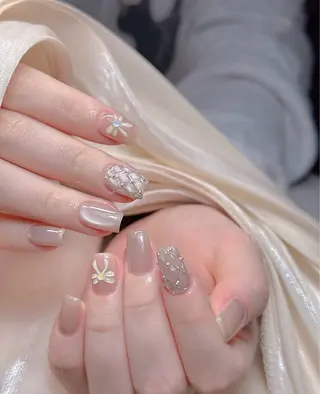 ネイル えい このネイルデザイン