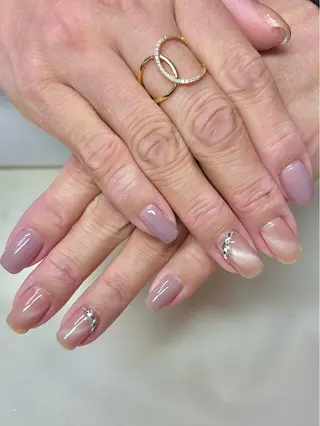 ネイル 田中 莉奈のネイルデザイン