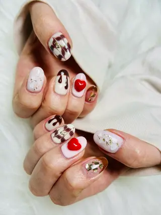 ネイル EmaNail天満橋店所属・EmaNail Risaのネイルデザイン