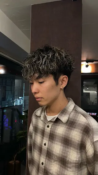 パーマ メンズ 小尾 優然のヘアスタイル