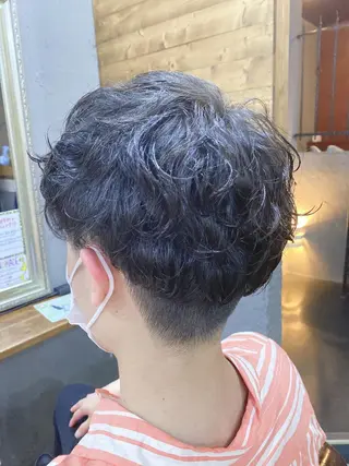 パーマ メンズ 桜田 修未のヘアスタイル